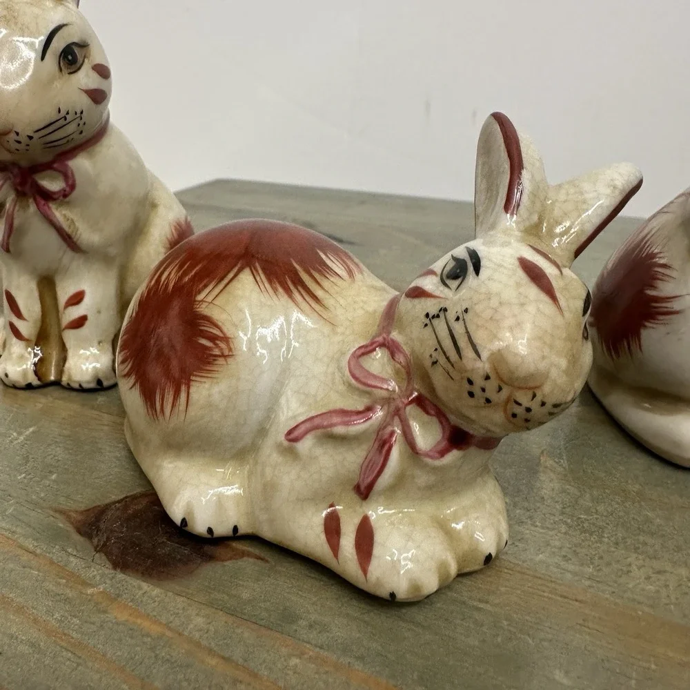 Lot Of 3 Staffordshire Style Bunny Rabbit Small Porcelain Figurine 3-4